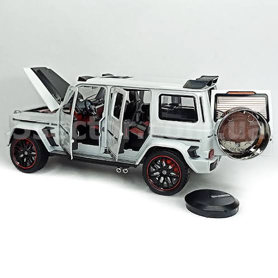 BABOSI 800 Diecast SUV Model Car