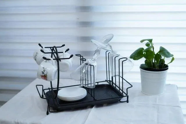 Black Metal Cup Holder for Kitchen & Dining